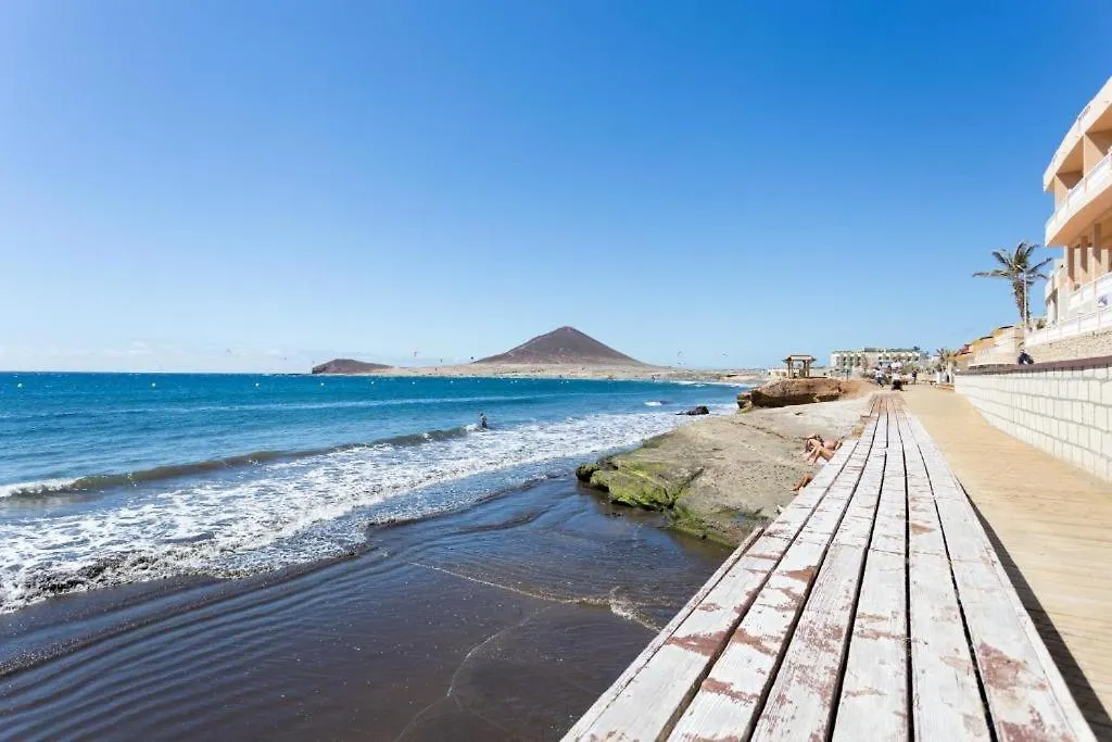 Family Apartment -3 Bedrooms And Rooftop El Medano  0*, El Medano (Tenerife) Spain