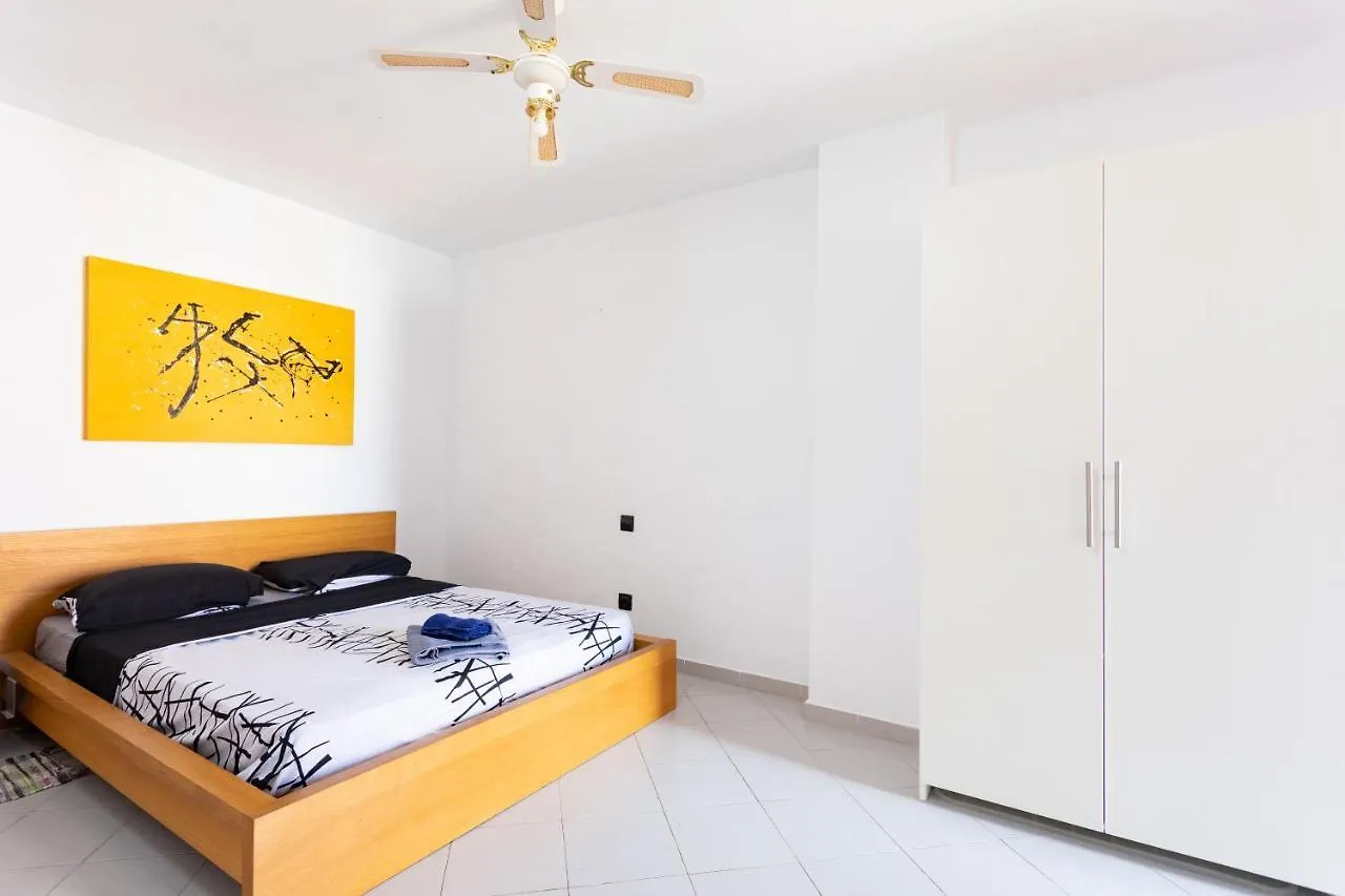 Family Apartment -3 Bedrooms And Rooftop El Medano